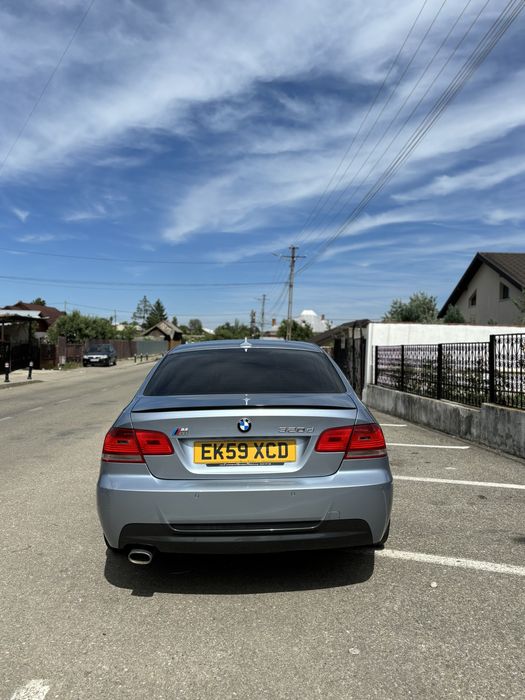 Dezmembrez bmw e92 2.0 diesel 2010