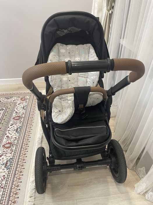 Коляска детская. Имеется  люлка