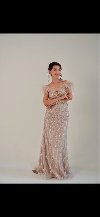 Продам вечерние платья