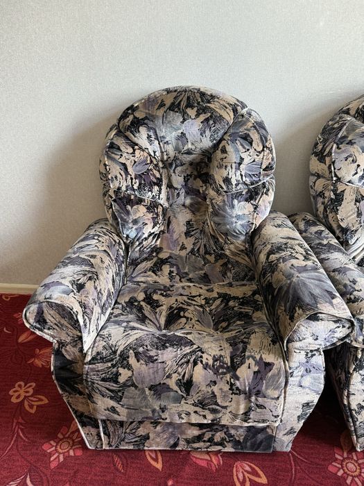 2 кресло в хорошем состоянии