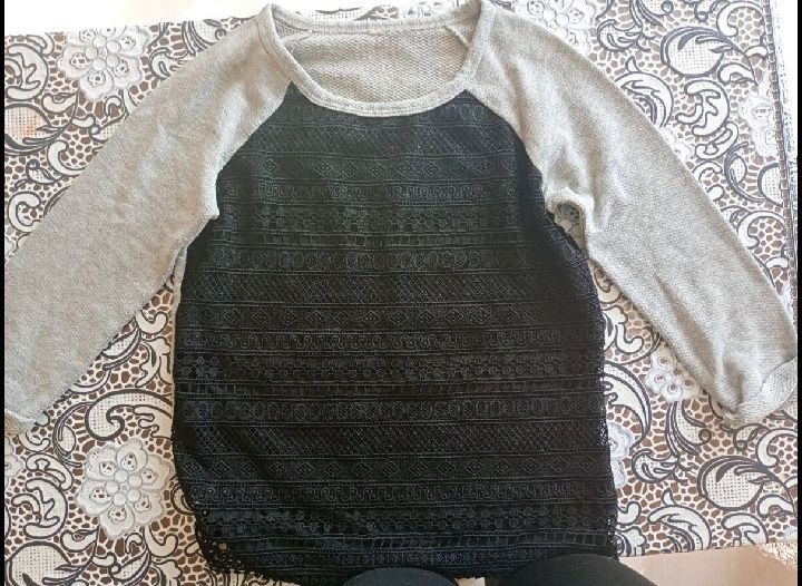 Черно сива блузка