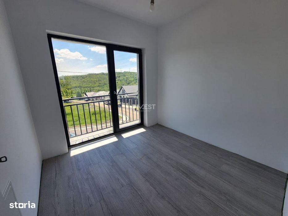 Duplex 4 camere, 2 bai , VALEA ADANCA