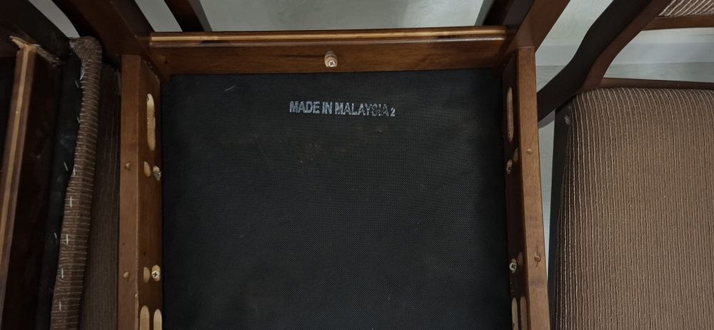 продаются стулья