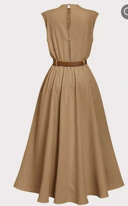 Дамска рокля без ръкави