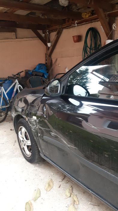 Seat Ibiza avariată