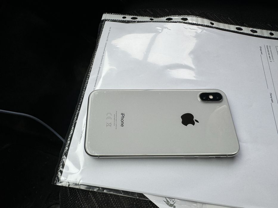 Продам iphone X в отличном состоянии