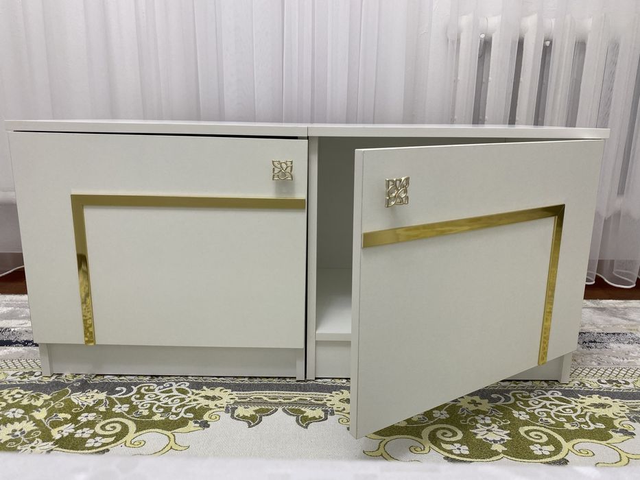 Тумба прикроватная