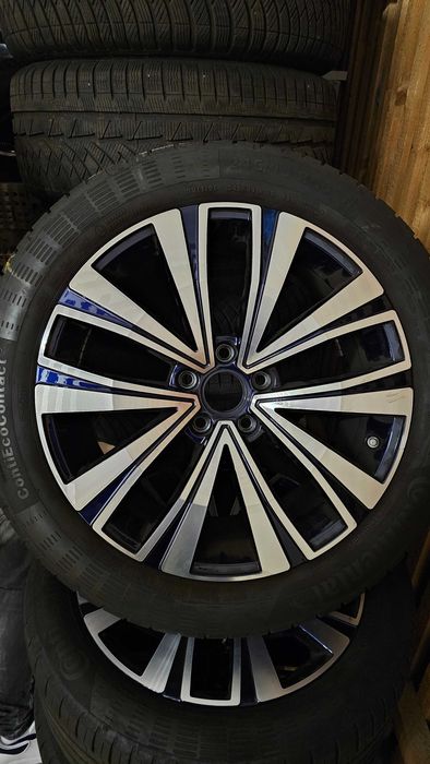 245/45/18 Оригинални джанти с летни гуми от Артеон но стават и за друг