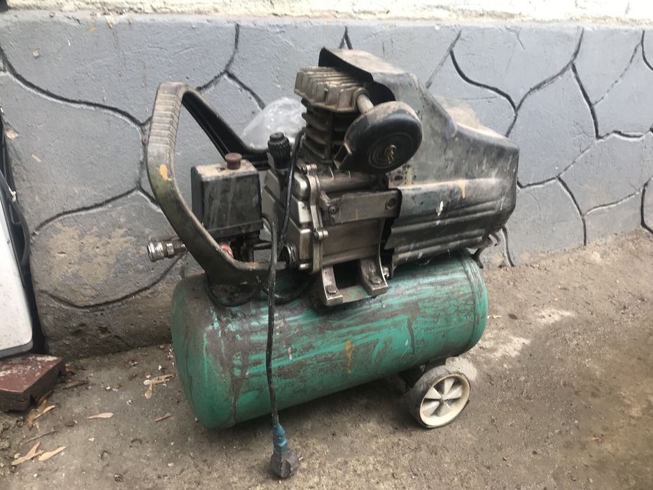 Компрессор 25л.