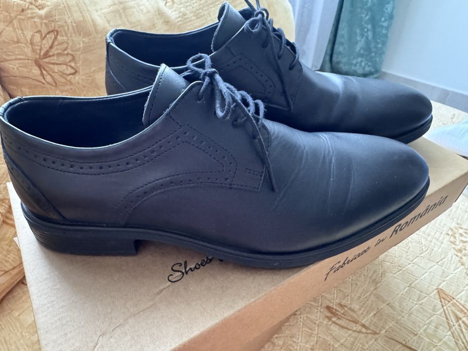 Pantofi eleganti pentru barbati