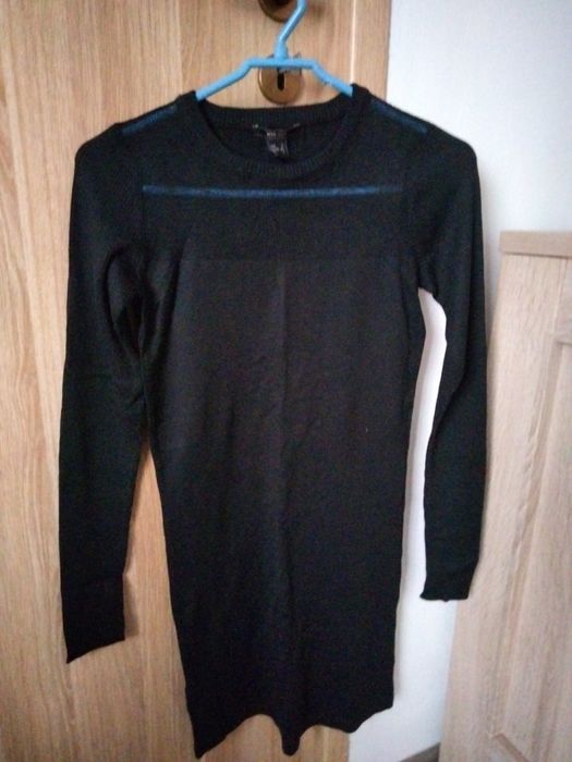 Pulovăre barbati,pantaloni femei rochițe.