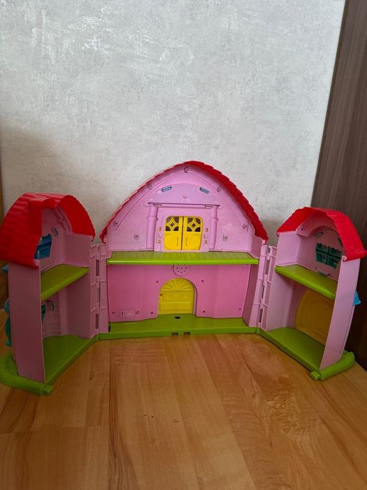 Продам игрушку набор домик