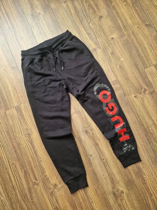 Страхотнен мъжки спортен екип размер S и  2XL 
Най-висок клас мате