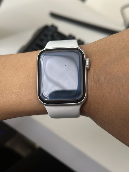Apple watch se 40 мм