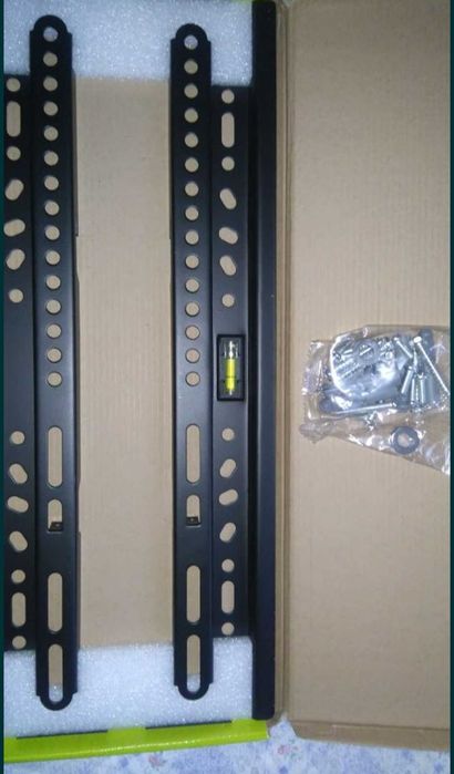 Универсална стойка за телевизор