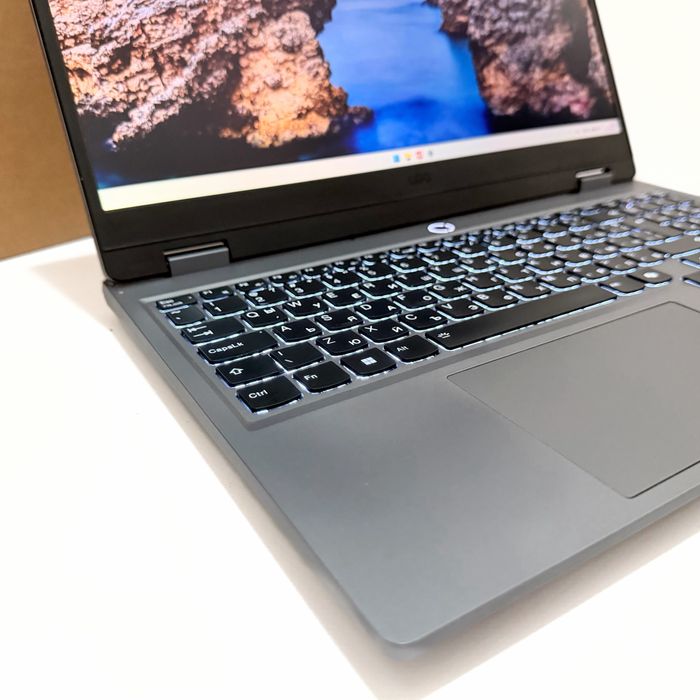 Lenovo LOQ 15 Gen 9/144Hz/Ryzen 5 7235HS/RTX 3050 6GB/24GB DDR5/512GB NVMe
