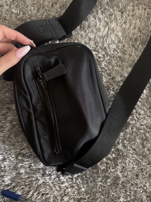 Чанта на guess.