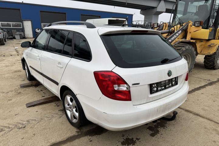 Bara fata Skoda Fabia 2 [facelift] [2010 - 2014]