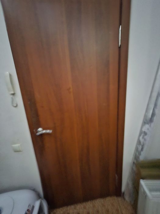 Продаю двери б/у