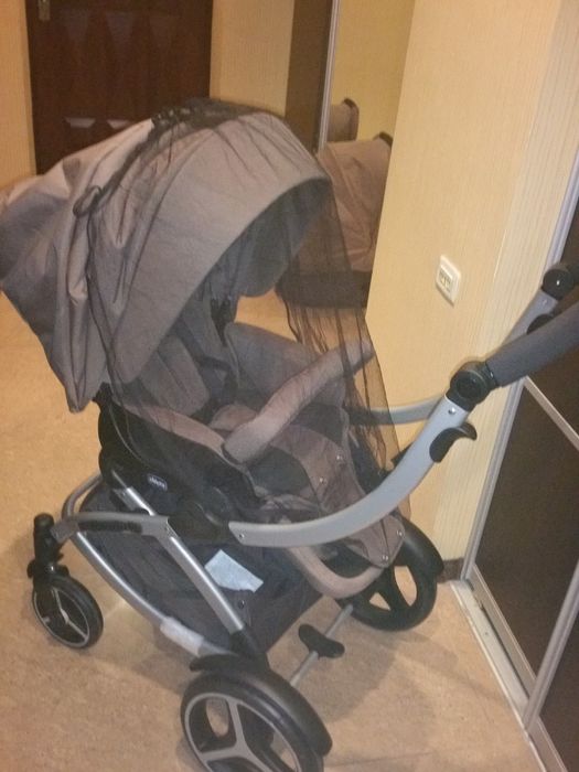 Коляска Чикко трансформер 2 в 1, люлька и кресло