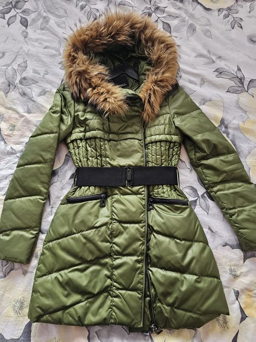 Елегантно зимно яке с естествен косъм