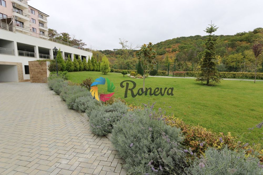 Продава се Двустаен апартамент в Варна, Виница - 140 кв.м за 1746 €/кв.м - Снимка #7