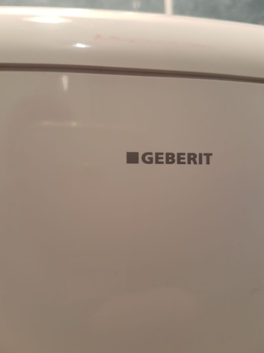 Vind accesori  baie in stare buna