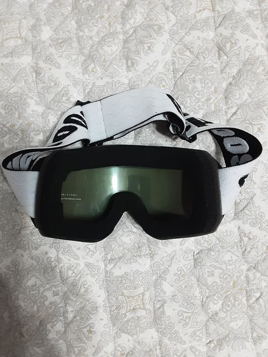 Продаю новую г/л маску-очки