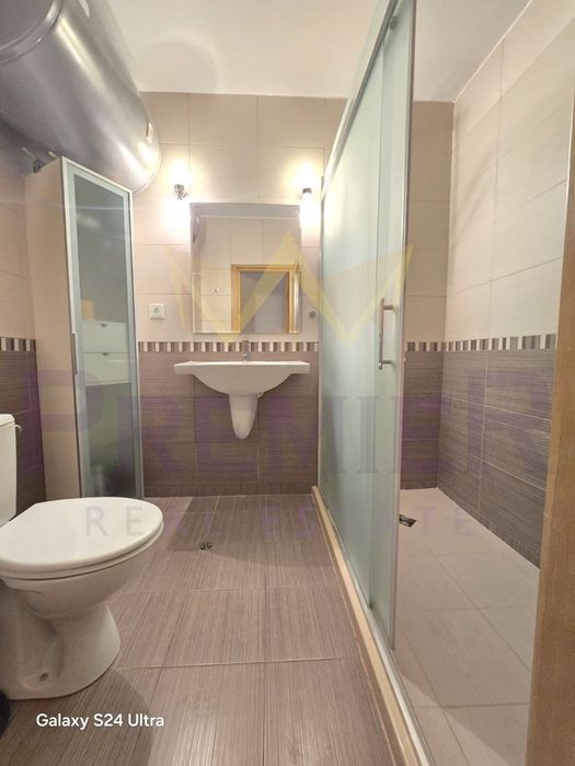 Продава се Четиристаен апартамент в Варна, Бриз - 125 кв.м за 2240 €/кв.м - Снимка #11