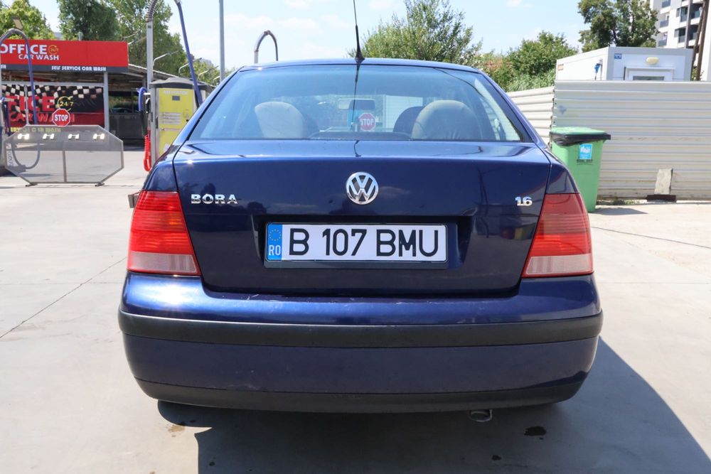 VOLKSWAGEN Bora 2001 — imagine 4