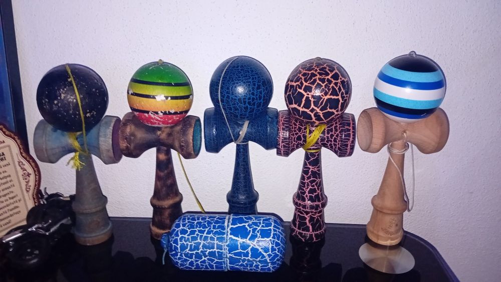 Kendama aproape noi