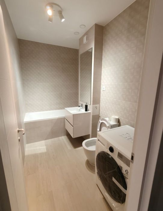 Prima închiriere!!! Garsoniera Hills Titanium din 2026 și loc de parcare la subteran, 390€/lună. DIRECT DE LA PROPIETAR