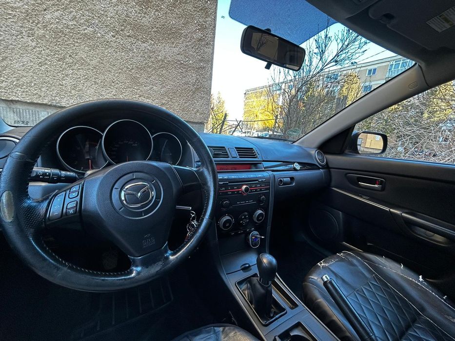 Vând Mazda 3 stare foarte bună