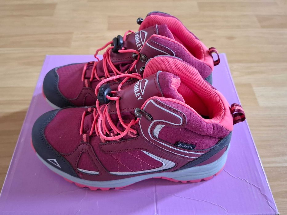 Bocanci drumetie fete, noi, marime 33