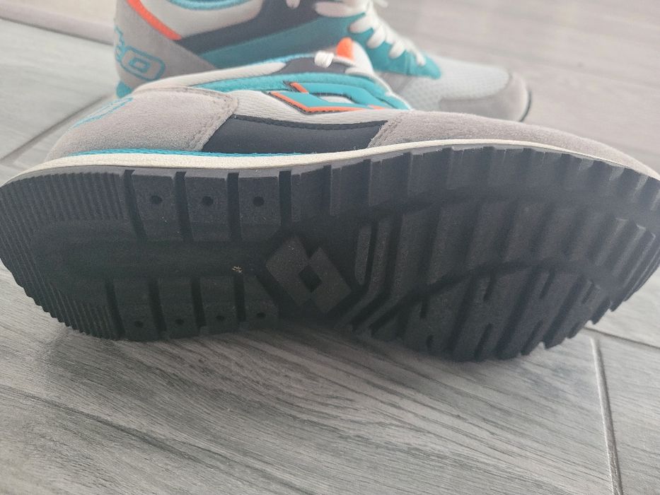 Adidasi dama Lotto, 36.5, impecabili