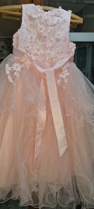 Красива рокля за принцеси