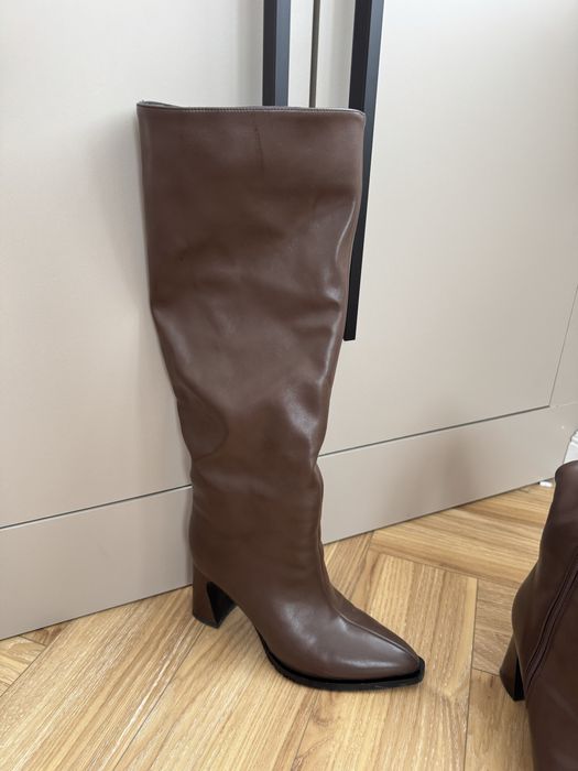 Продаю зимние сапоги