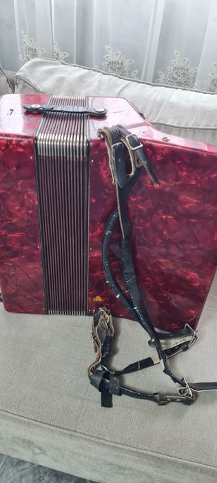 Акордеон, велтмастер. 40 баса