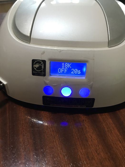 Професионална лед лампа за гел лак