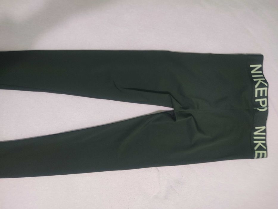 Черен клин Nike Pro