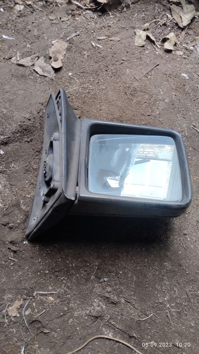 Зеркало мерс 190 продам