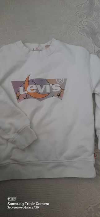 Levis суичър  хс