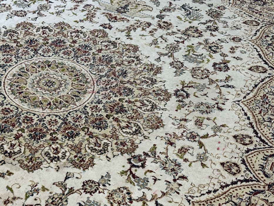 Продам  2 ковра