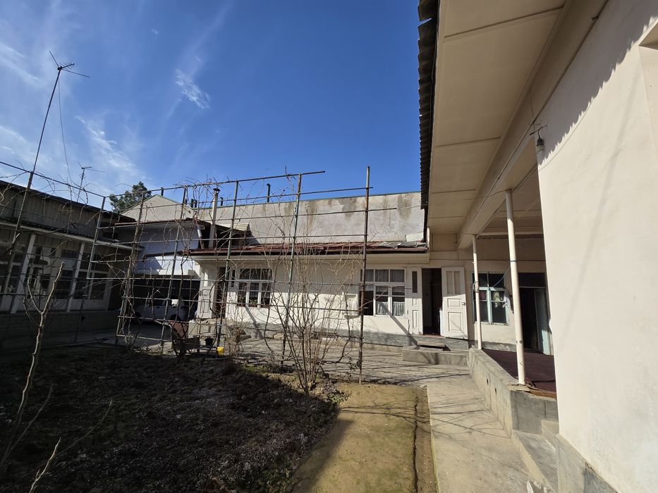 Продаётся участок 3,95 сотки в Чиланзар 20 квартале.