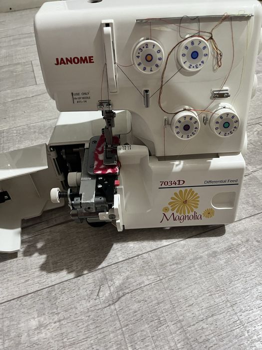 Продам оверлок Janome Magnolia 7034D