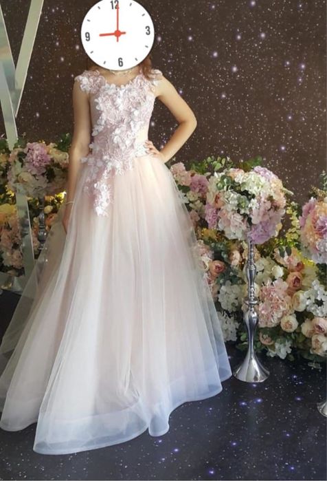 Продам  нарядное платье