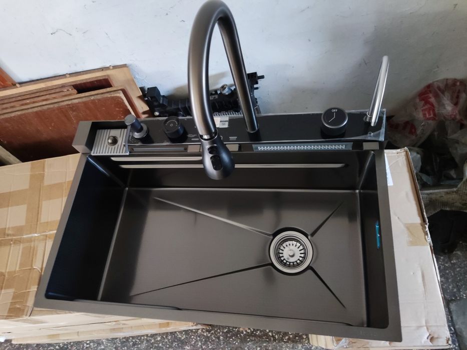 Многофункционална кухненска смарт мивка