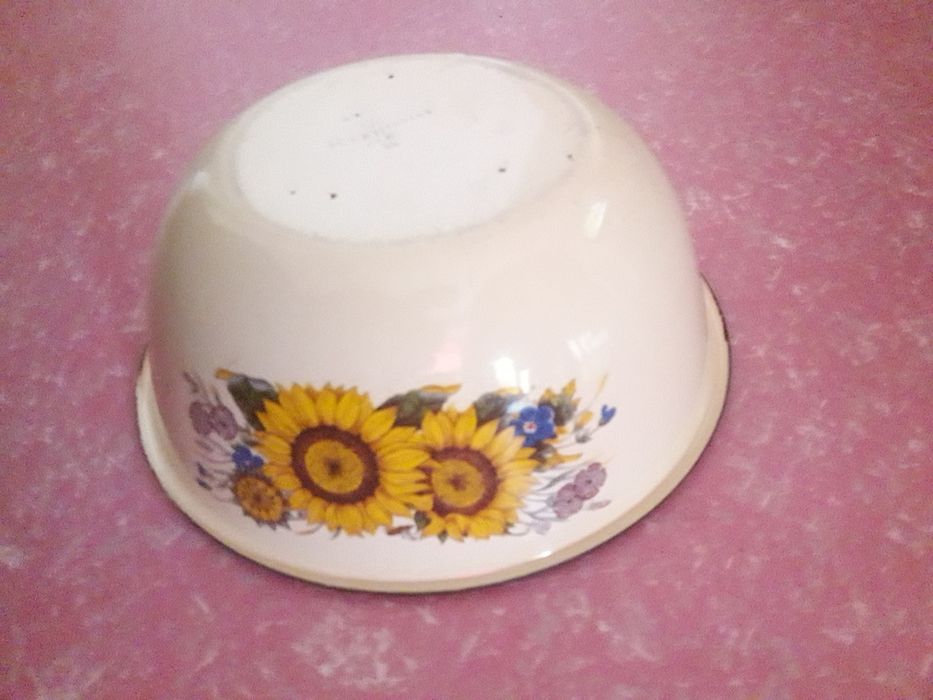 Миска 3 литра  - 2 500