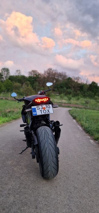 Kawasaki Z1000 ABS - Yamaha virago 125