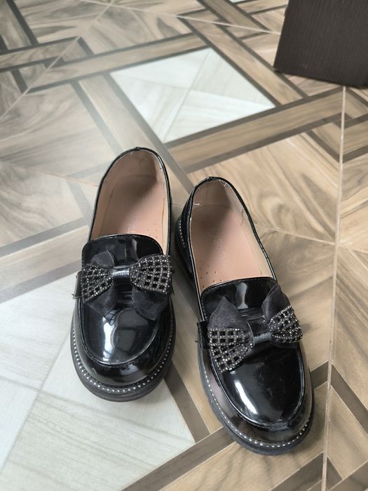 Туфли на девочку школьные